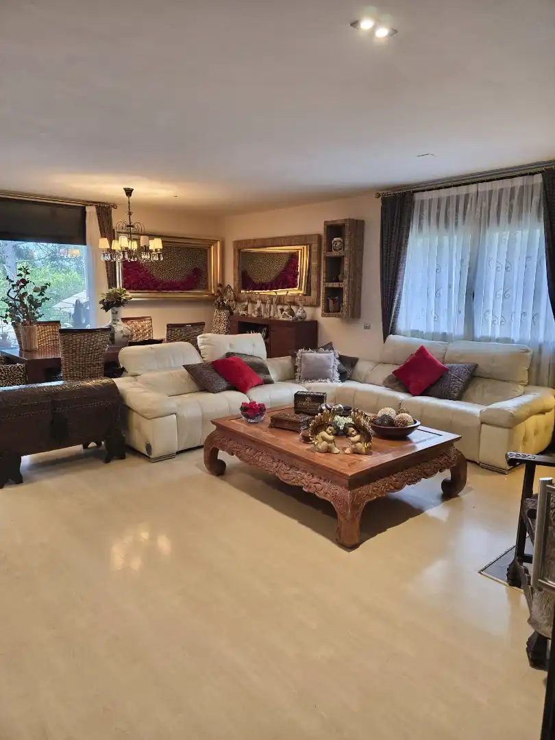 Villa avec terrasse à vendre à Carrer Llobregat 18, imagen 3