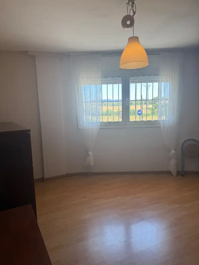 Habitación de Planta baja en venta en Òdena con Calefacción, Parquet y Amueblado