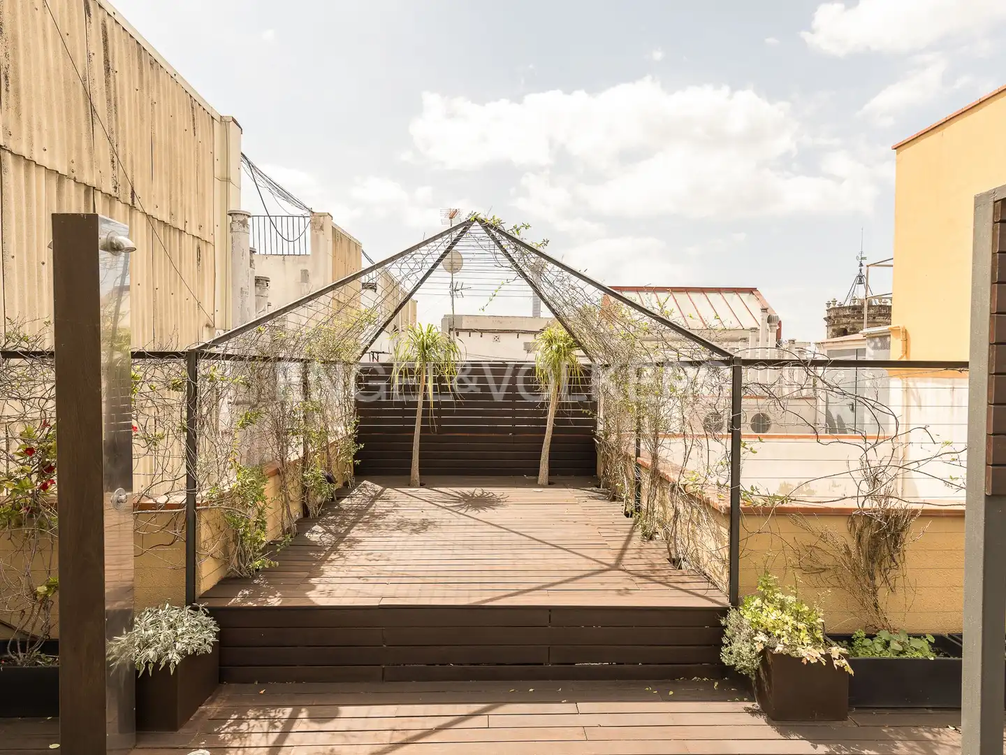 Terrasse von Dachboden zur Miete in Barcelona mit Klimaanlage, Heizung und Parkett
