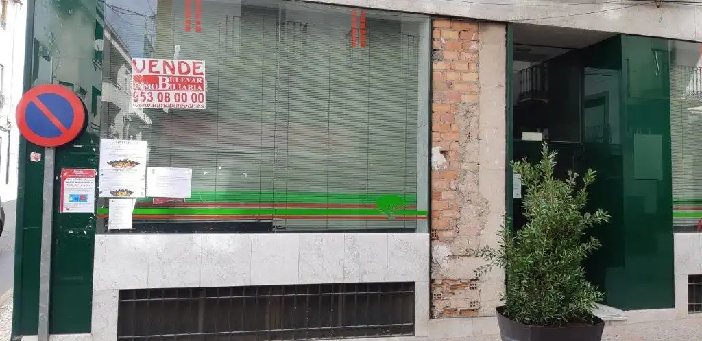 Local en venda a Valdepeñas de Jaén