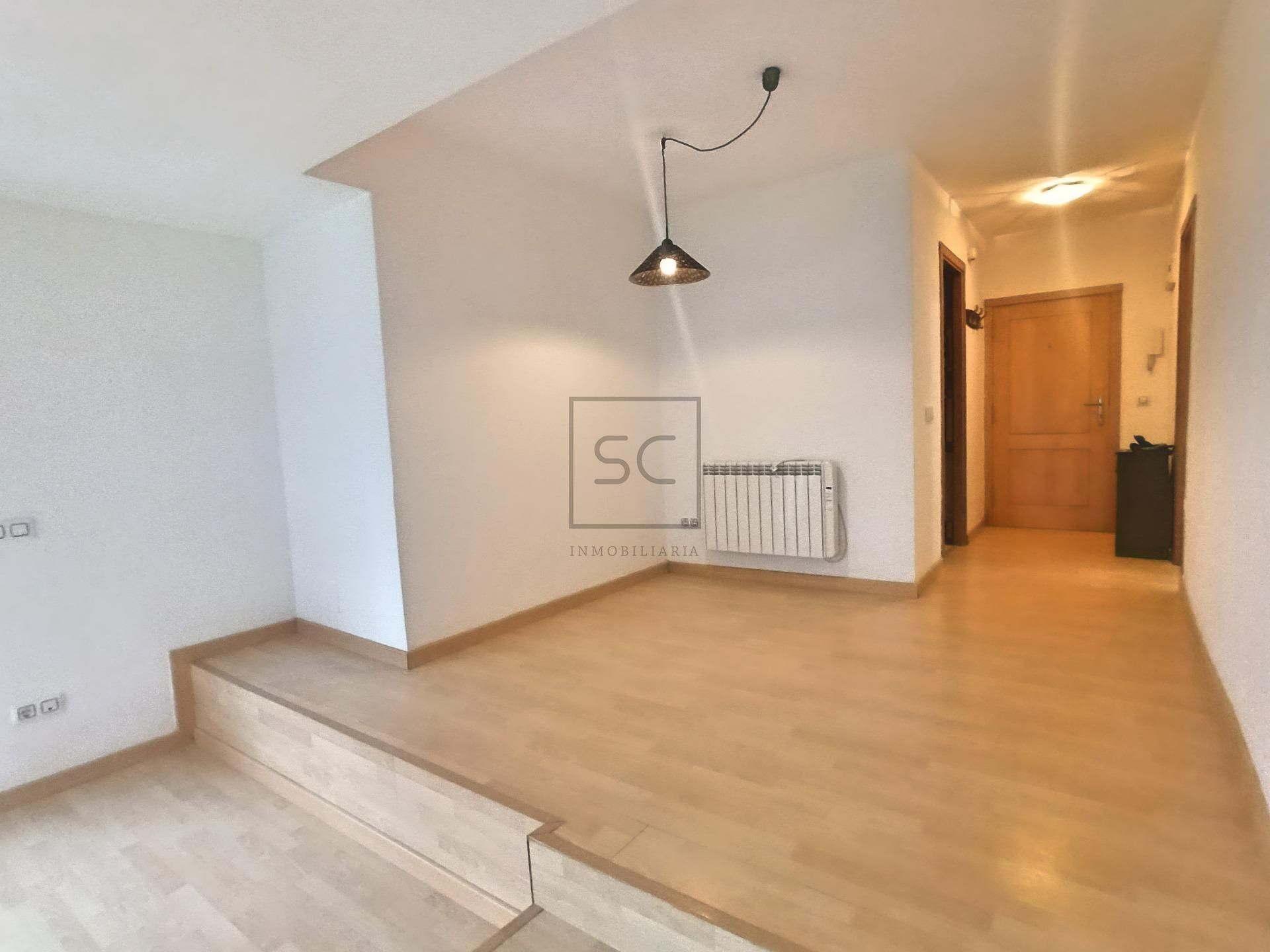 Sala d'estar de Pis en venda en Ferrol amb Calefacció