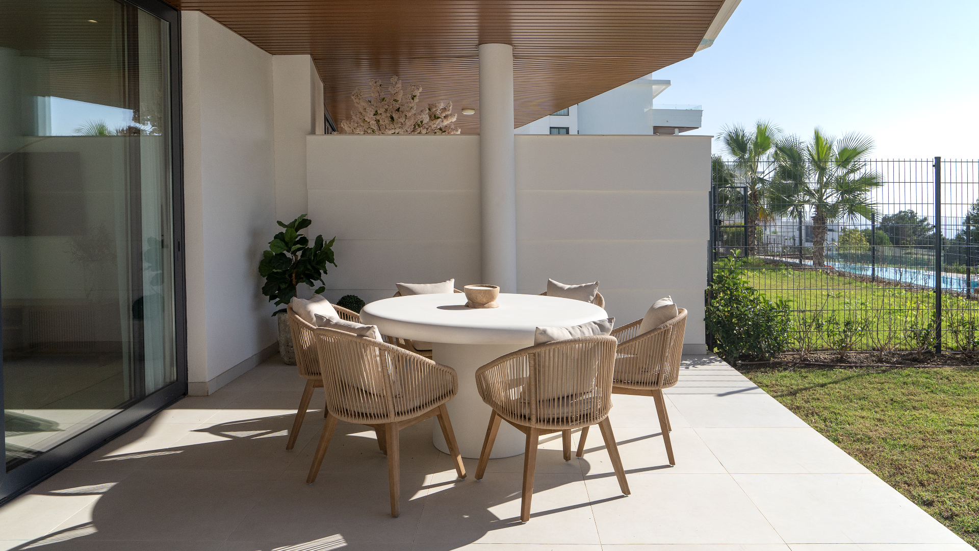 Terrace of Flat for sale in Fuengirola  with Air Conditioner, Heating and Private garden