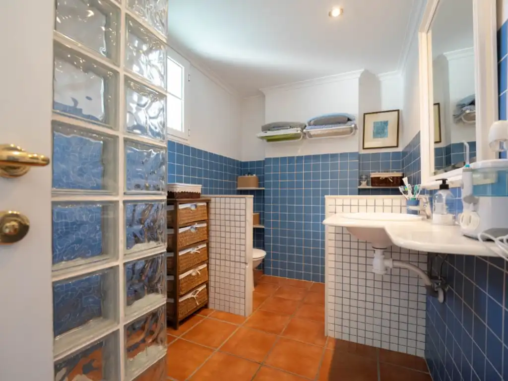 Baño de Casa o chalet en venta en Torrent con Aire acondicionado, Calefacción y Jardín privado