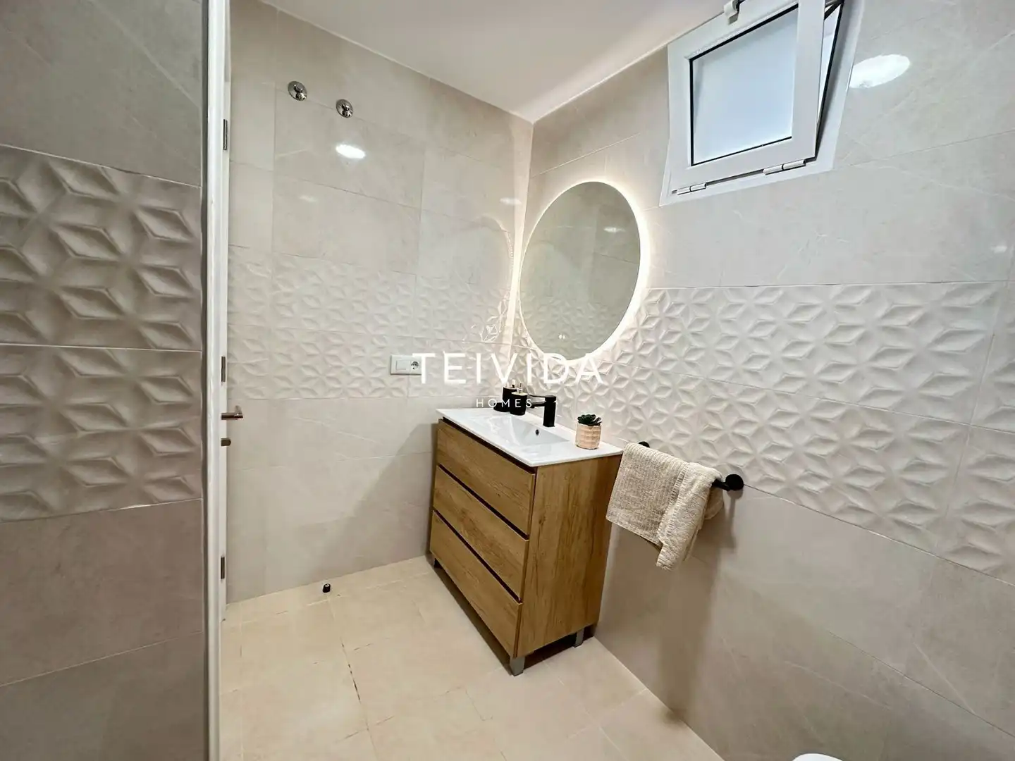 Bathroom of Flat for rent in Santiago del Teide  with Air Conditioner, Terrace and Swimming Pool