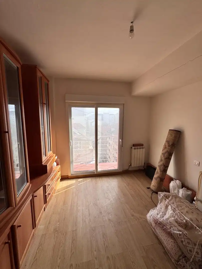 Habitación de Piso en venta en Gijón  con Calefacción, Parquet y Terraza