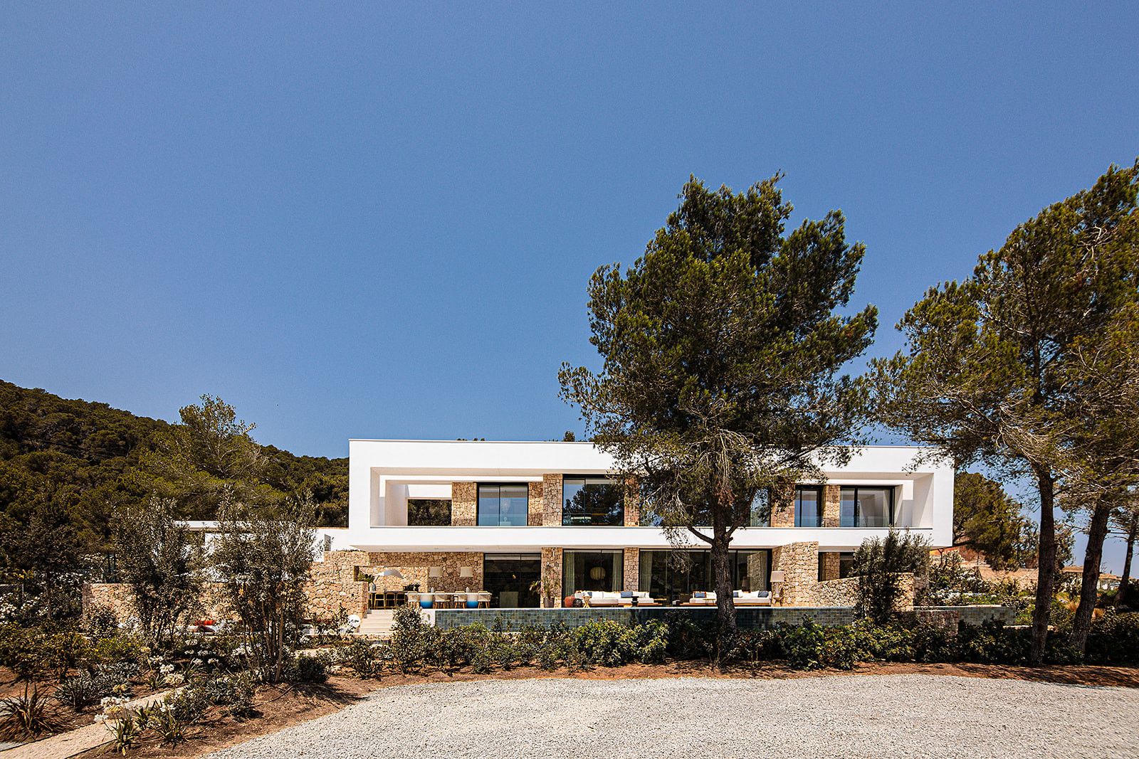 Vista exterior de Casa o xalet en venda en Santa Eulària des Riu amb Jardí privat, Terrassa i Piscina