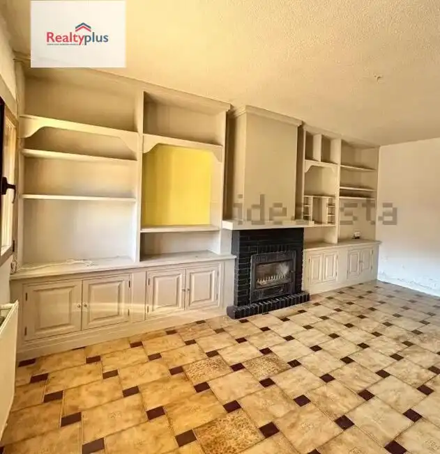 Wohnzimmer von Einfamilien-Reihenhaus zum Verkauf in Cebreros