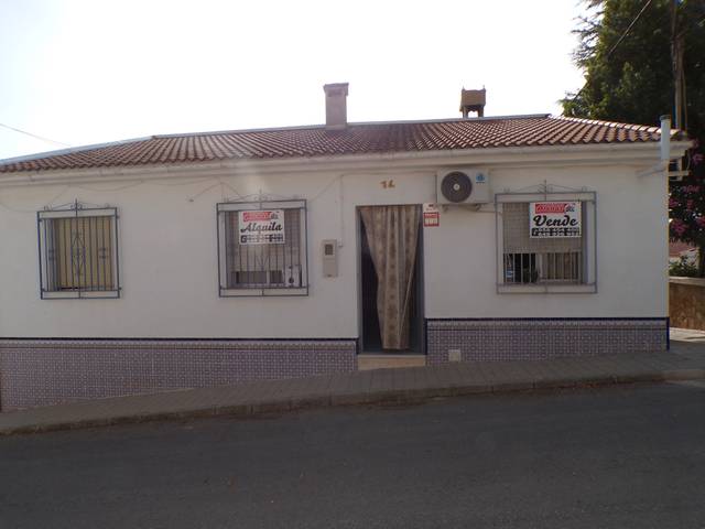 Casa-chalet en Venta en Moclín