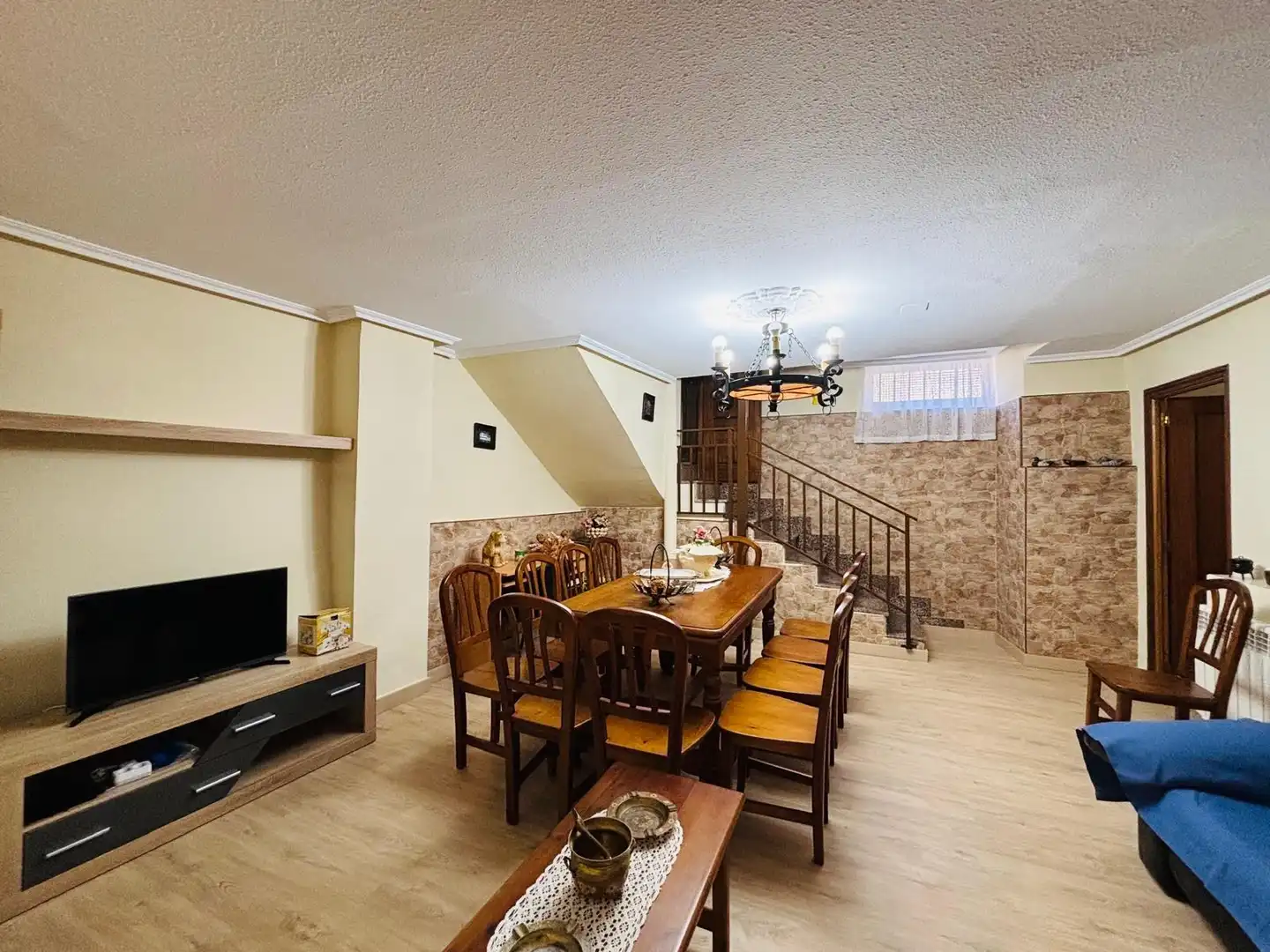 Apartments for rent in Castropodame  with Heating and Furnished