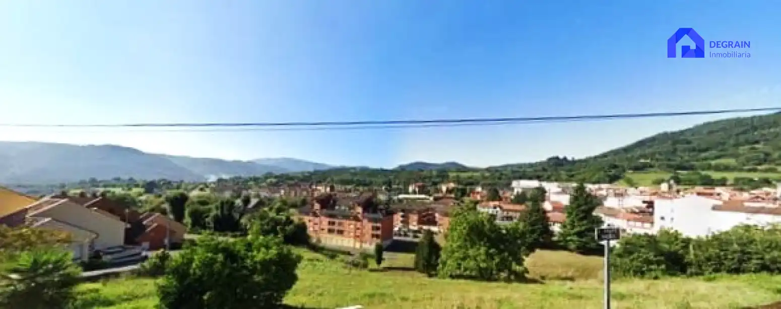 Außenansicht von Residential zum Verkauf in Salas