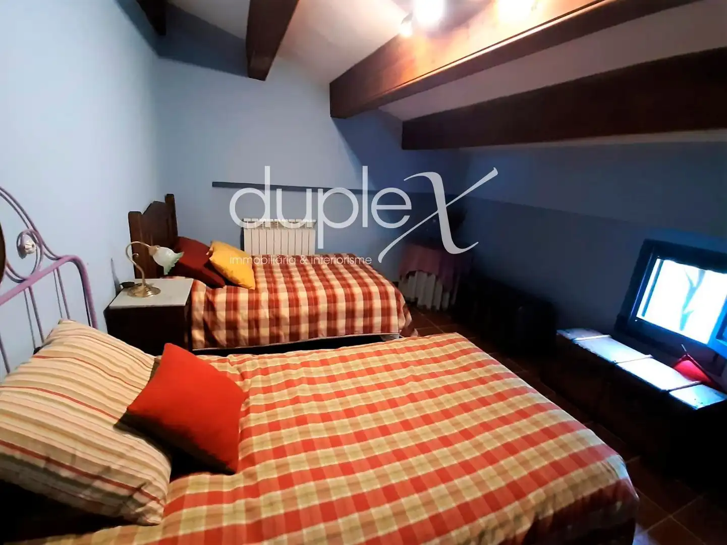 Habitación de Finca rústica en venta en Òrrius con Aire acondicionado, Jardín privado y Terraza