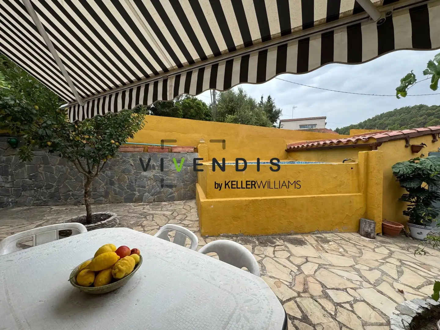 Finca rústica en venta en Corbera de Llobregat