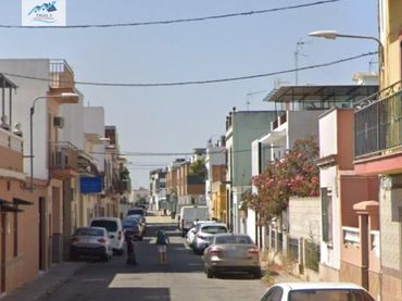 Casa en venda a Calle ALMANZOR