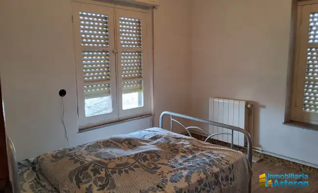 Dormitori de Casa o xalet en venda en Valderrey amb Calefacció i Moblat