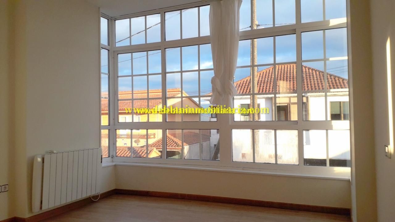 Dormitori de Pis de lloguer en Tui amb Calefacció