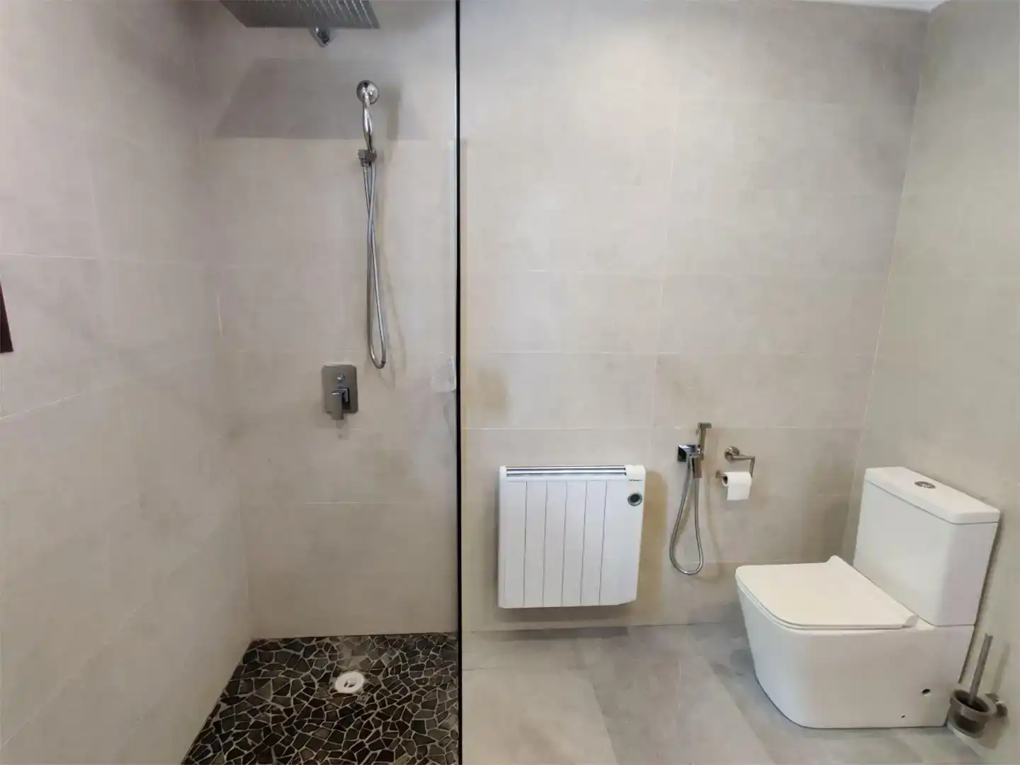 Bathroom of Houses for rent in Manacor  with Air Conditioner, Private garden and Storage room