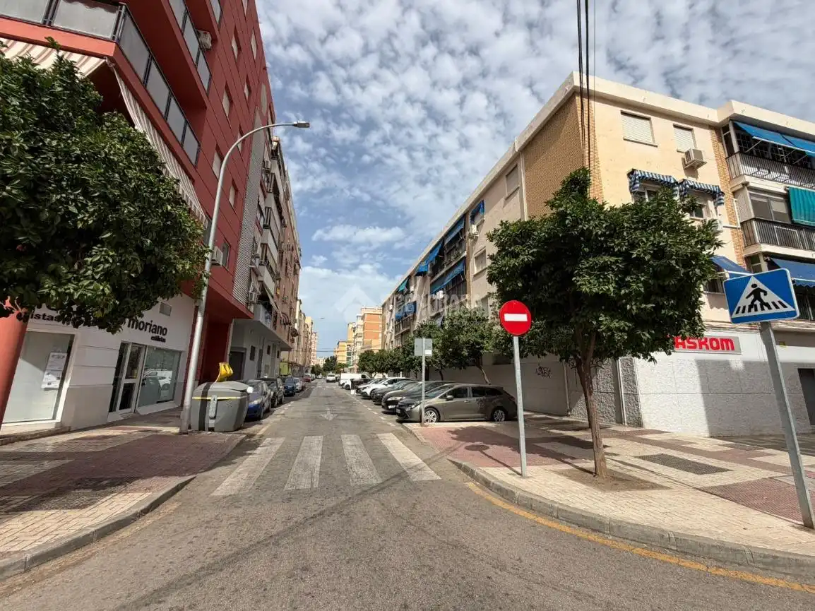 Vista exterior de Piso en venta en Málaga con Amueblado