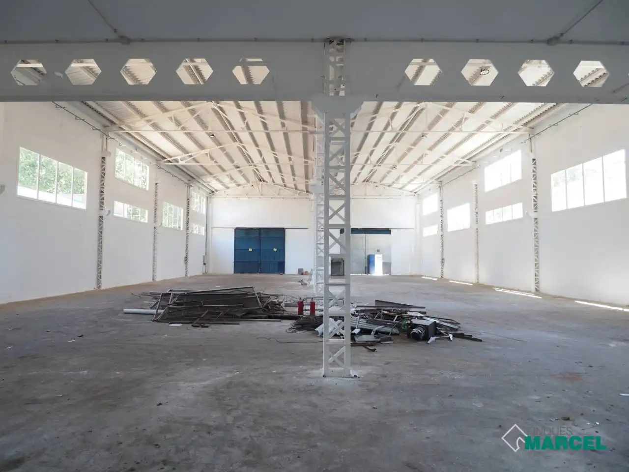 Industrial building to rent in Carretera Vallderiolf, imagen 22