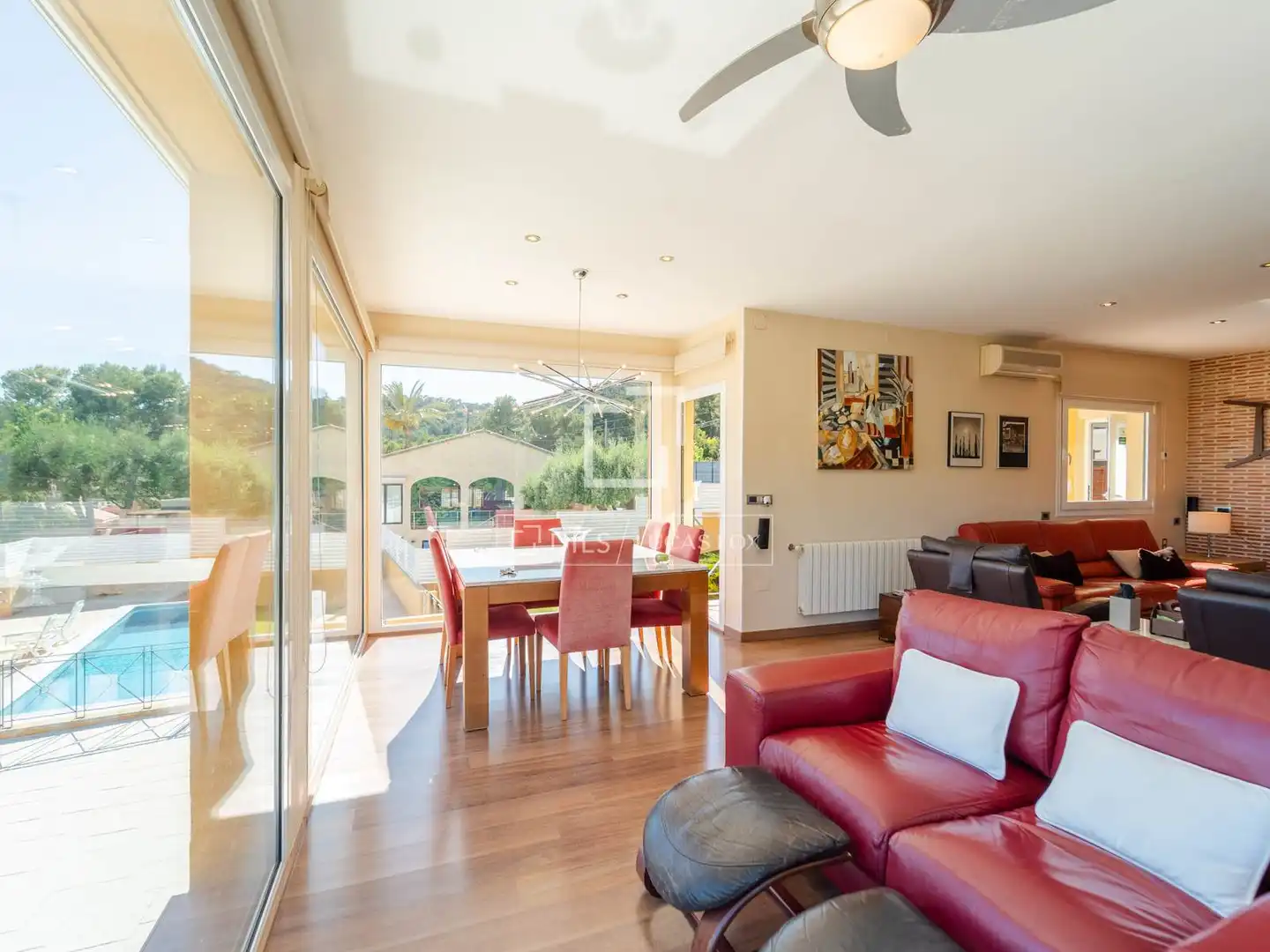 Living room of Houses for sale in Sagunto / Sagunt  with Air Conditioner, Heating and Private garden