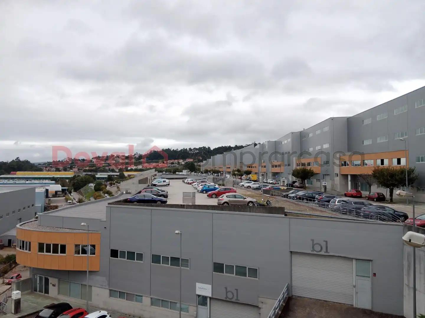 Parking de Oficina de alquiler en Vigo  con Calefacción