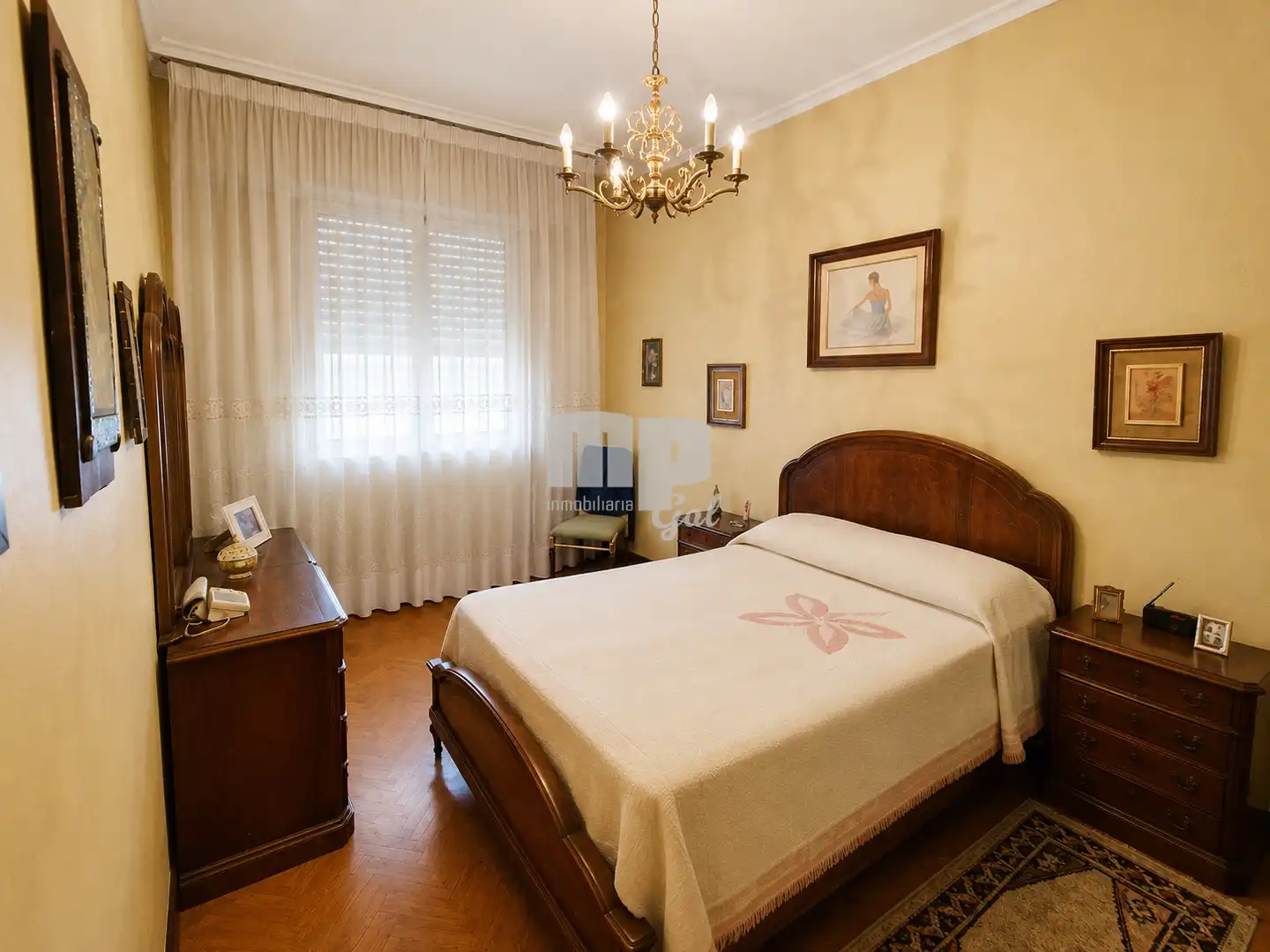 Habitación de Edificio en venta en Vigo 