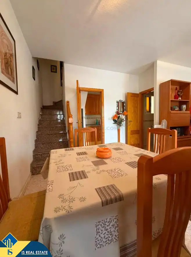 Casa con piscina en venta en Zona Carrefour - Urbanizaciones, imagen 9