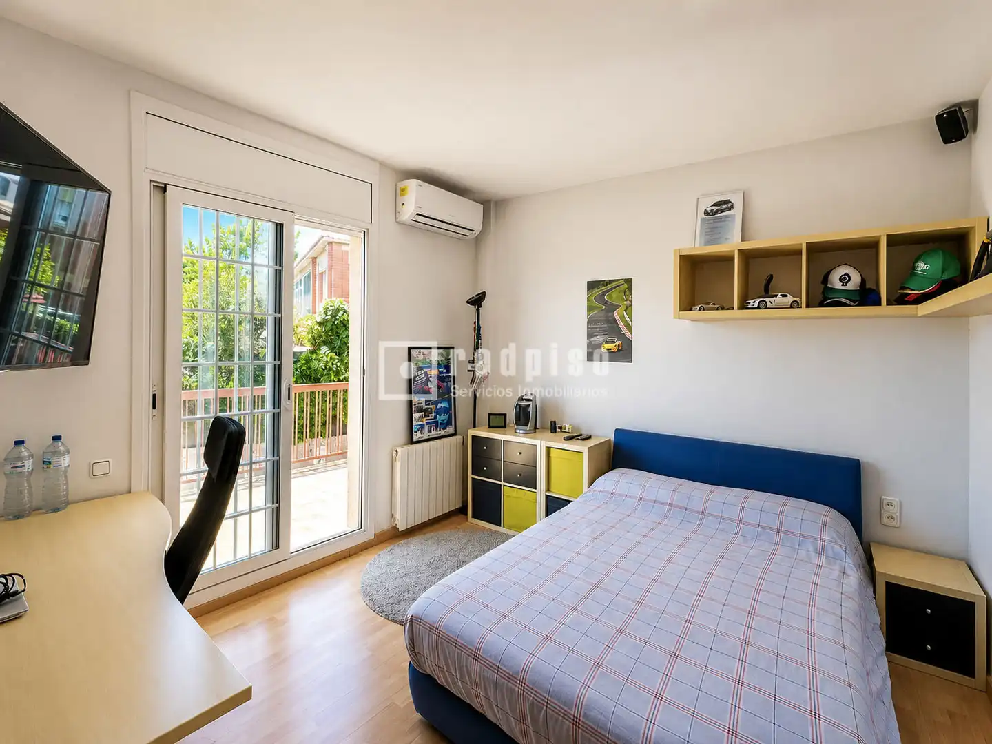 Bedroom of Houses for sale in Badalona  with Air Conditioner, Heating and Private garden