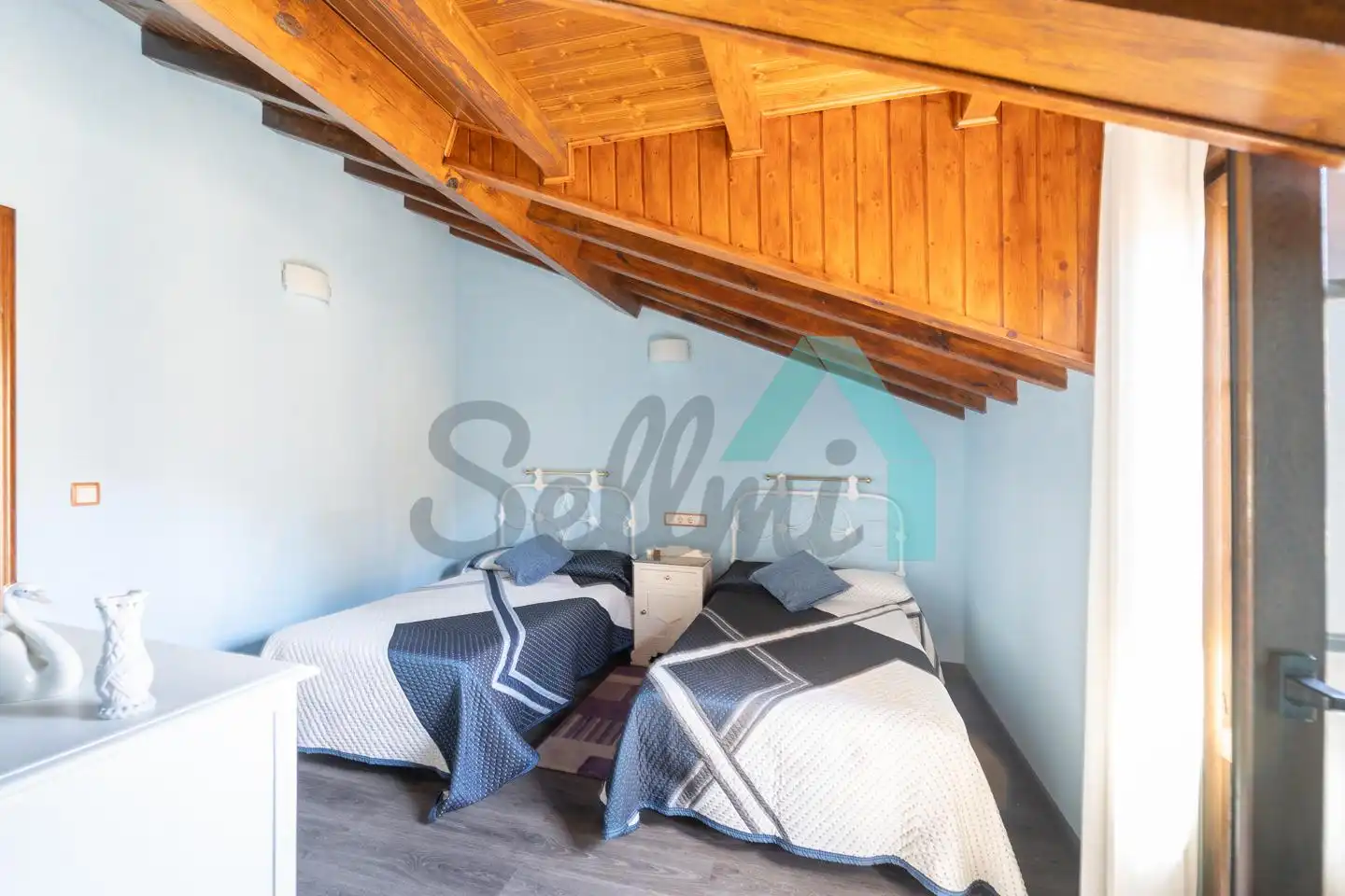 Schlafzimmer von Einfamilien-Reihenhaus zum Verkauf in Teverga mit Abstellraum