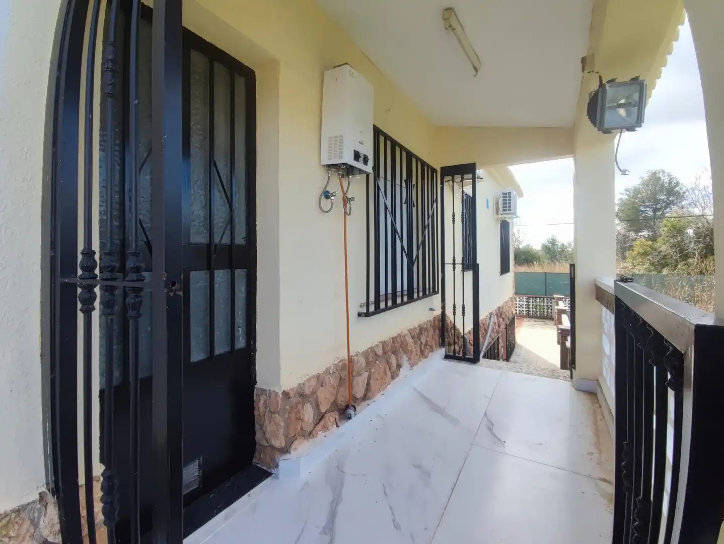 Finca rústica en venda en Montserrat amb Calefacció, Terrassa i Piscina