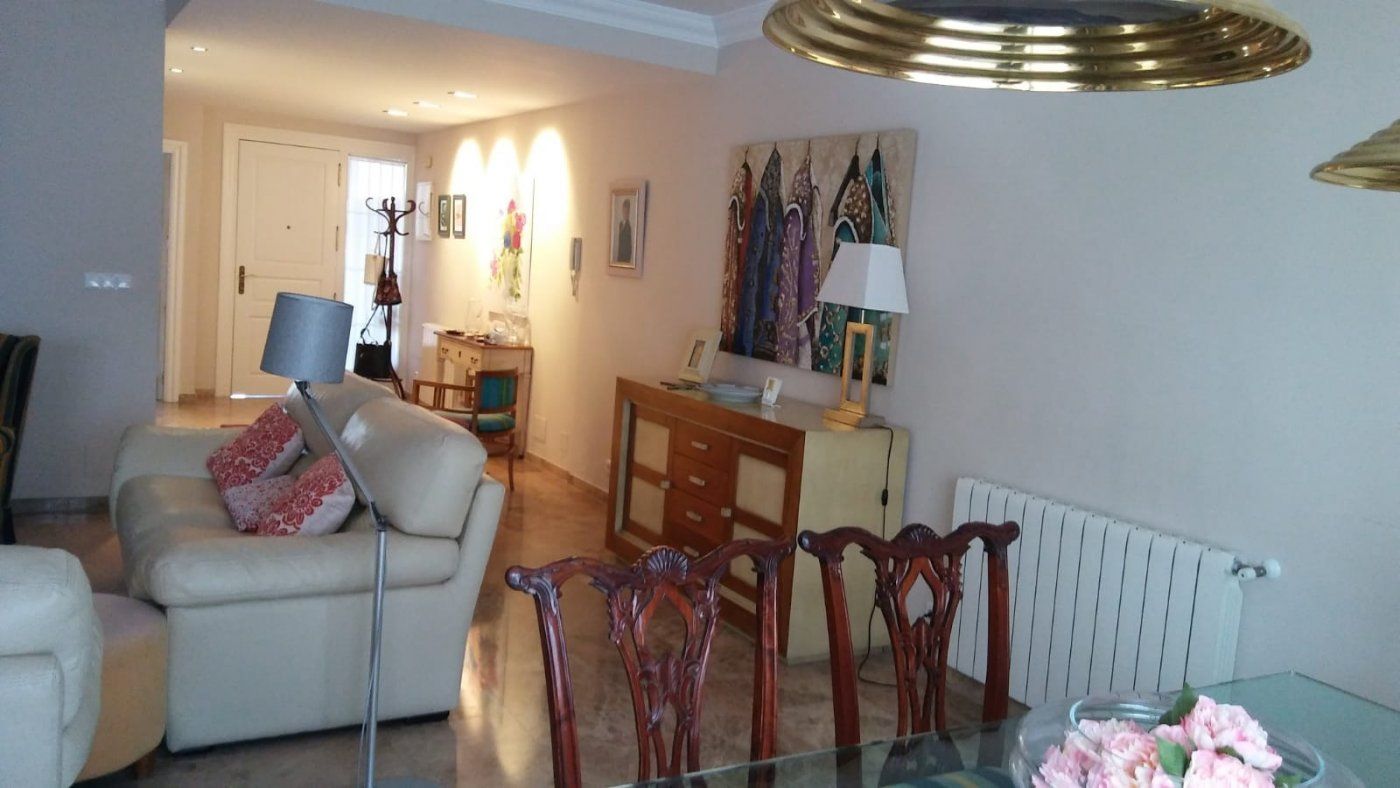 Dúplex en venta en Sutullena