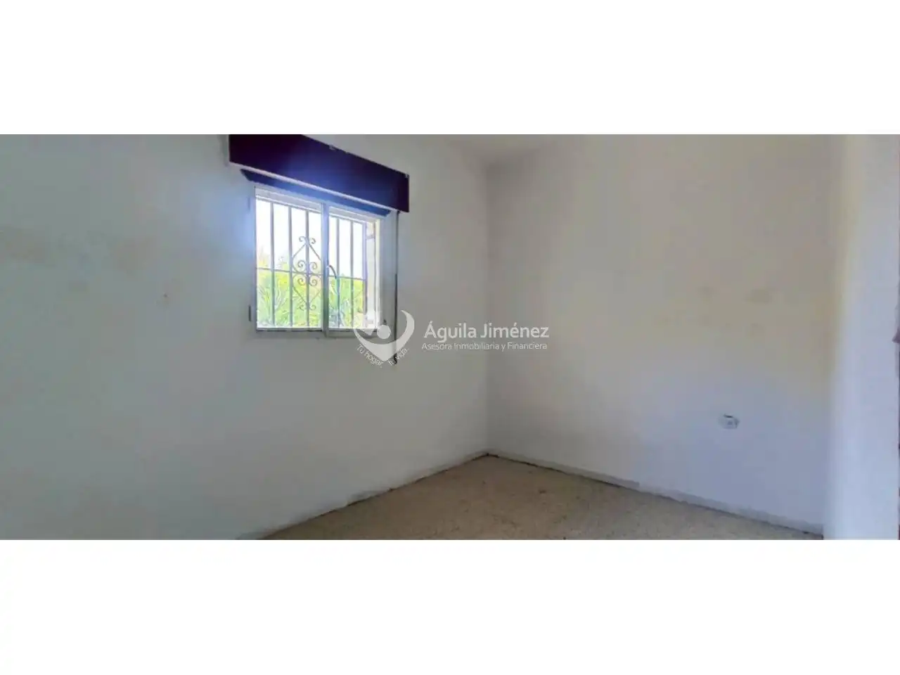 Habitación de Finca rústica en venta en Alcalá de Guadaira con Aire acondicionado, Calefacción y Jardín privado