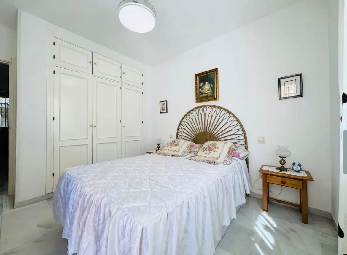 Piso con piscina en venta en San Luis de Sabinillas, imagen 9