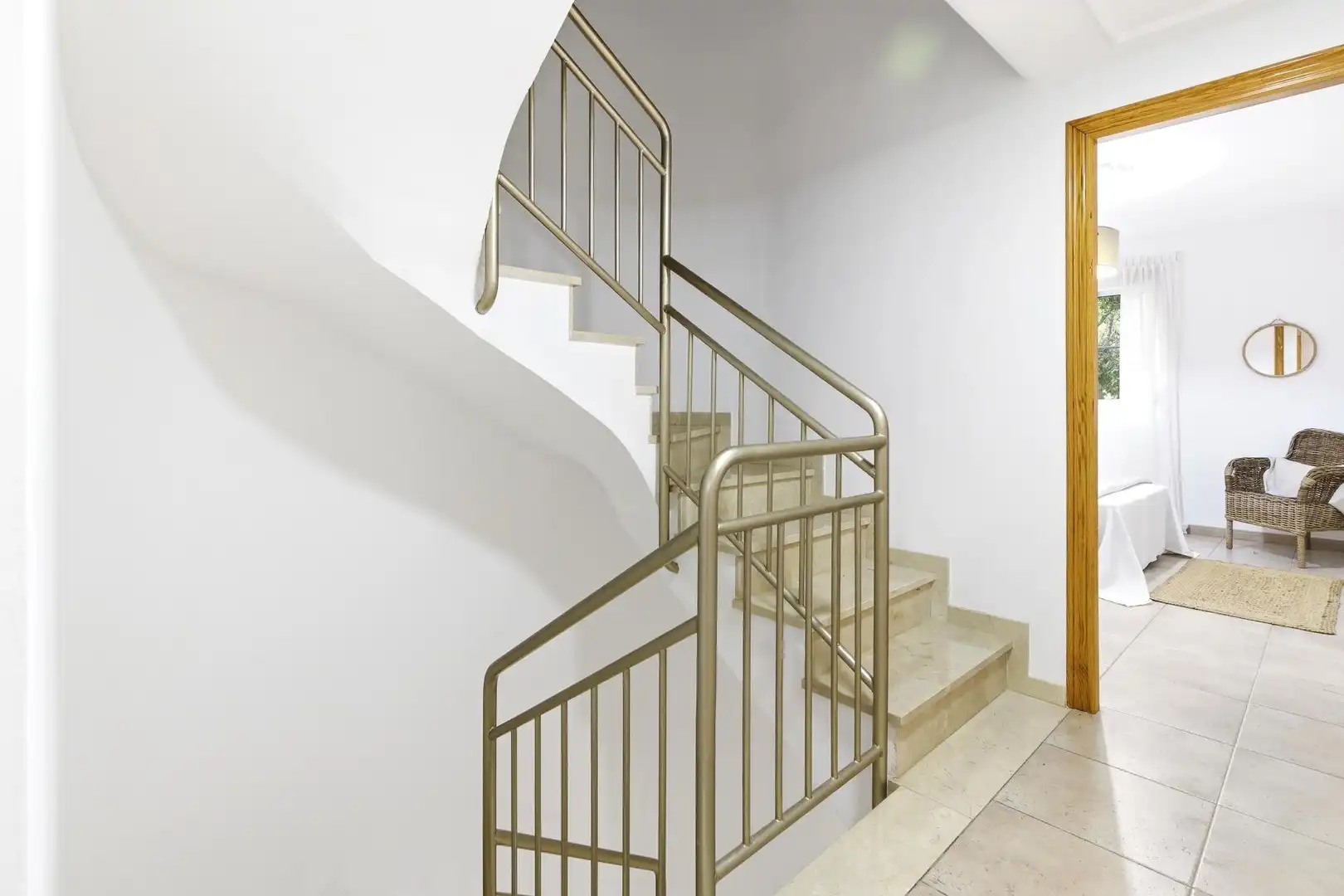 Casa adosada en venta en Xàtiva con Aire acondicionado, Terraza y Trastero