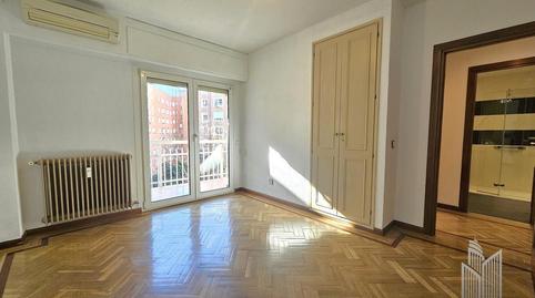 Foto 5 de Piso en venta en De Domenico Scarlatti, Vallehermoso, Madrid