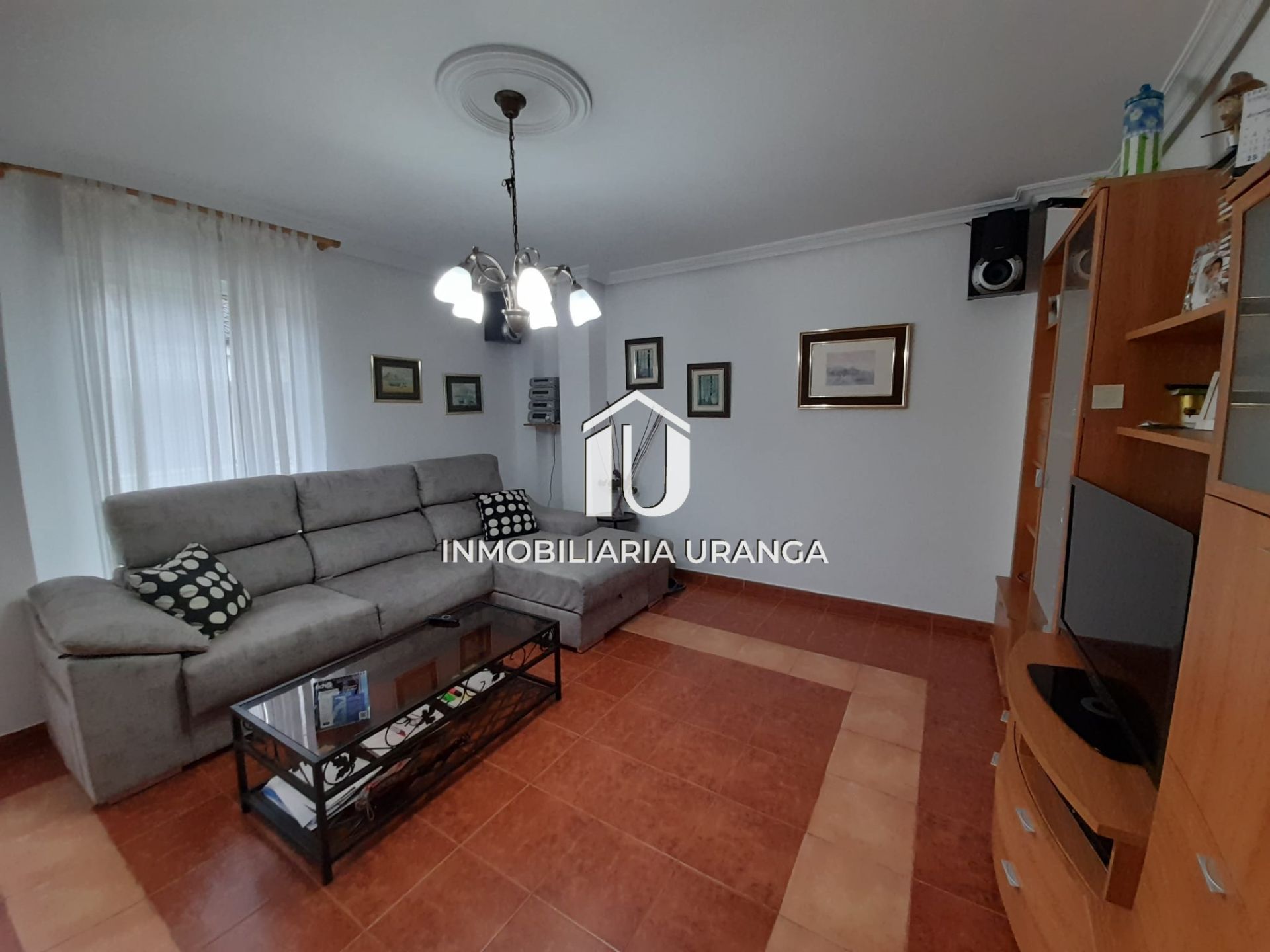 Living room of Flat for sale in Castro-Urdiales  with Heating, Terrace and Storage room