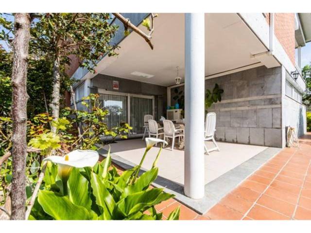 Casa-chalet en Venta en John Lennon, 57 en Castellarnau