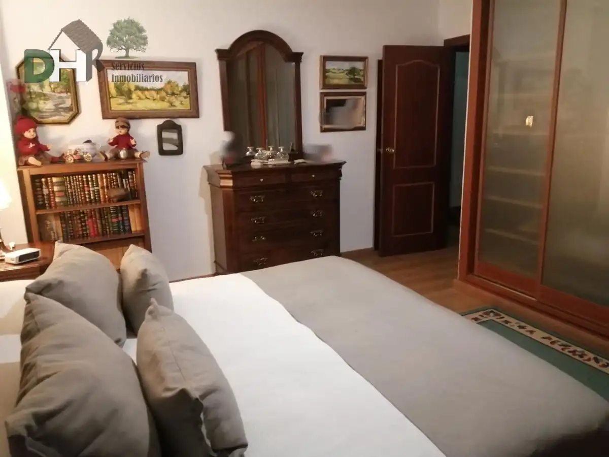 Chalet con piscina en venta en Sierra de Fuentes, imagen 7