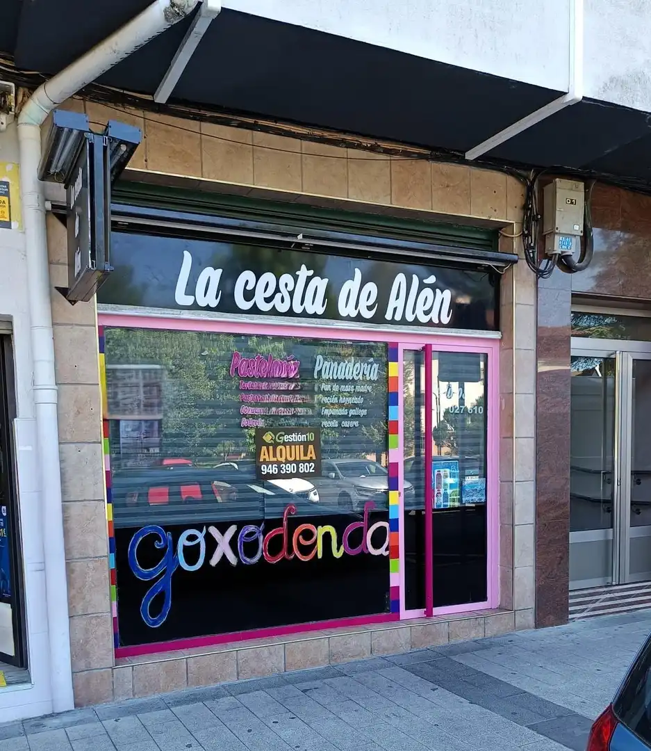 Local commercial à louer à Zalla, imagen 3