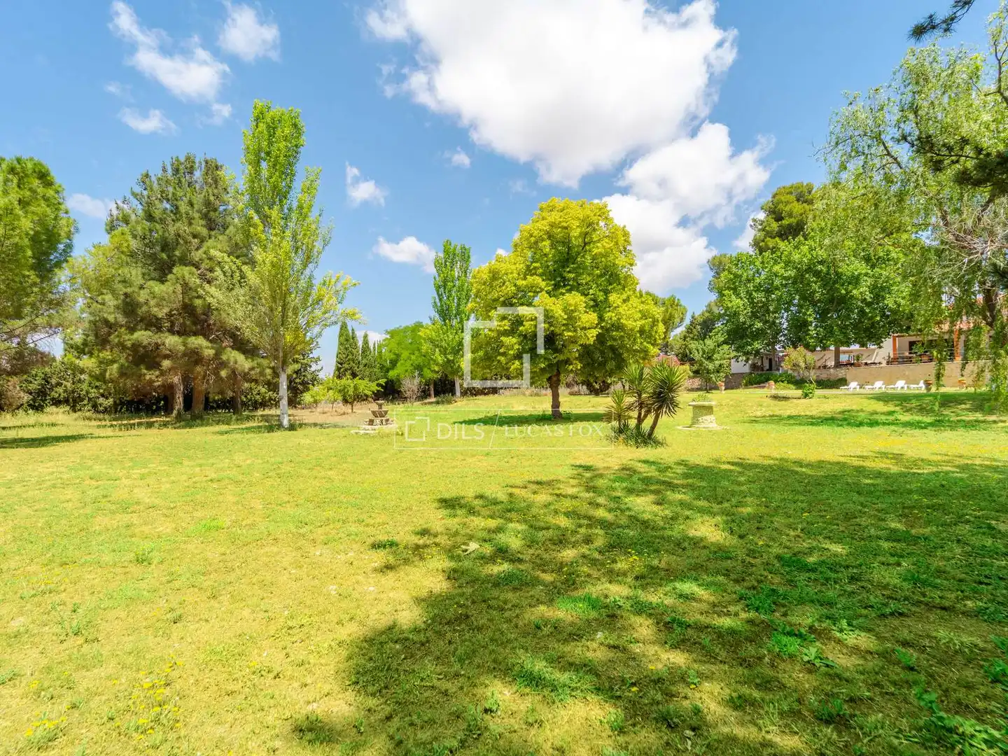 Finca rústica en venta en Requena con Calefacción, Jardín privado y Terraza
