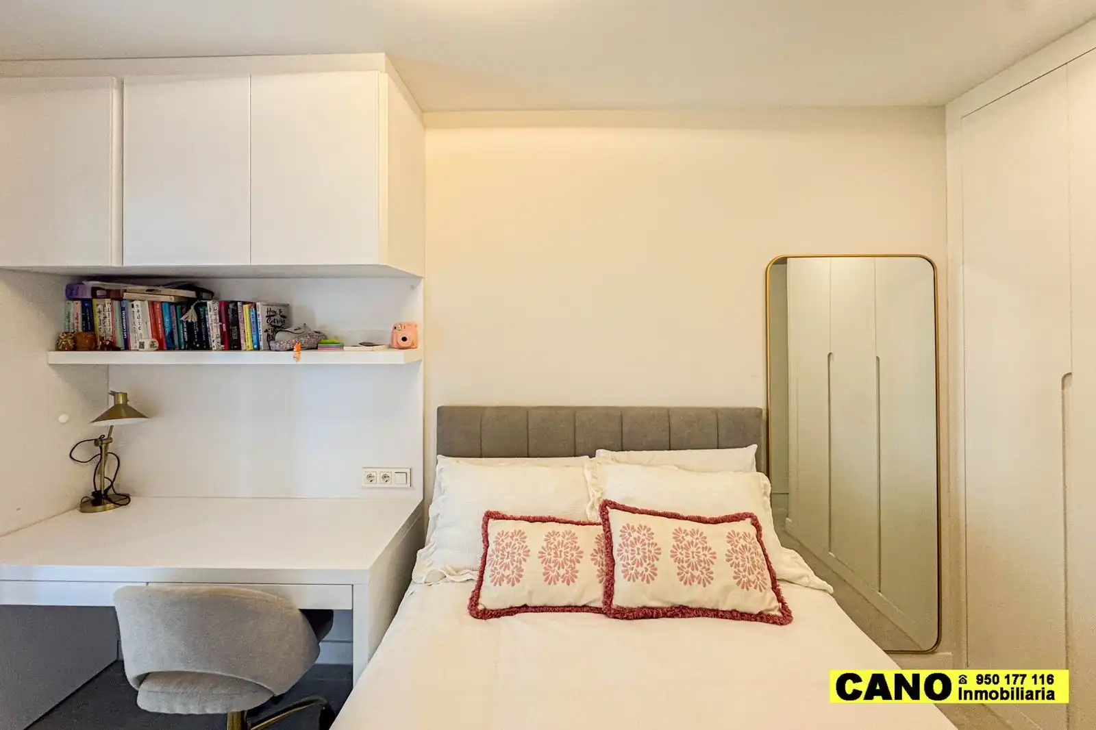 Bedroom of Flat for sale in Almería  with Terrace, Storage room and Swimming Pool