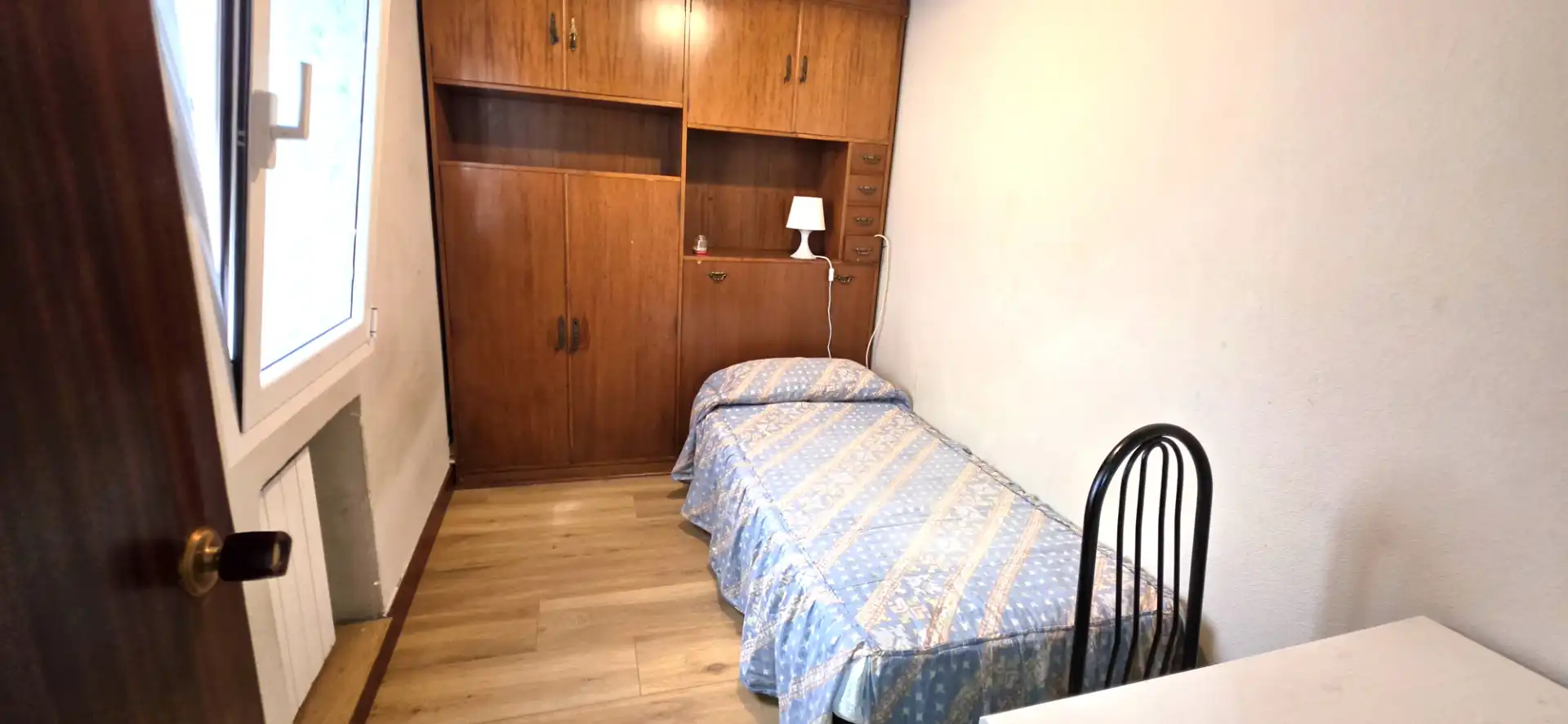 Bedroom of Flat for rent in Bilbao   with Heating, Parquet flooring and Furnished