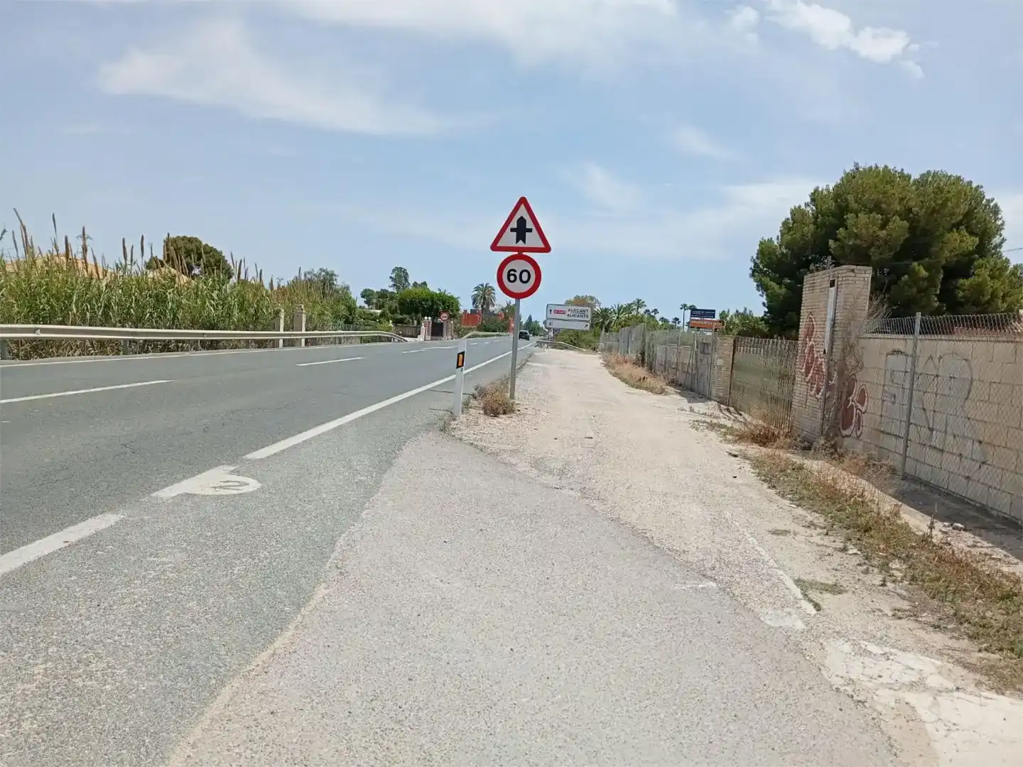 Außenansicht von Grundstücke zum Verkauf in Elche / Elx