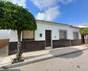 Exterior view of House or chalet for sale in Martos  with Air Conditioner, Terrace and Furnished