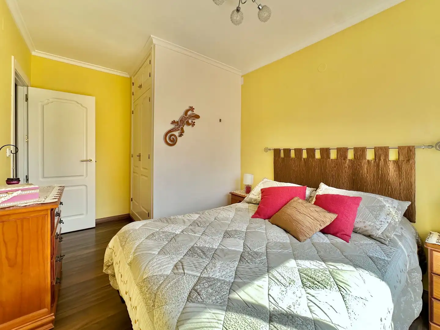 Habitación de Apartamento en venta en Almuñécar con Aire acondicionado, Terraza y Amueblado