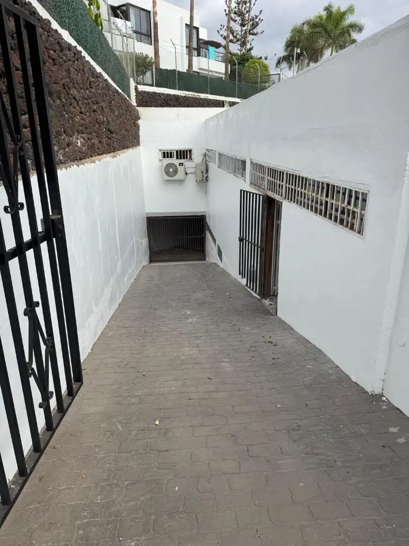 Local comercial en venda a Avenida V Centenario 5, imagen 14