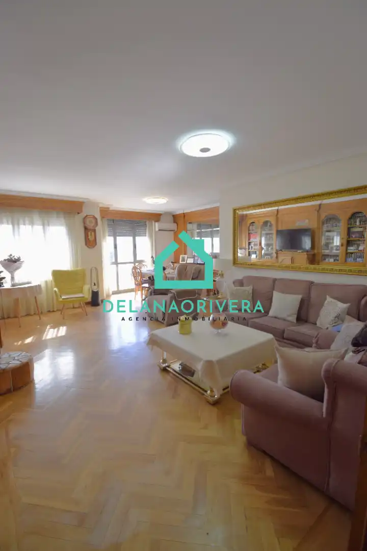 Piso con ascensor en venta en Centro, imagen 3