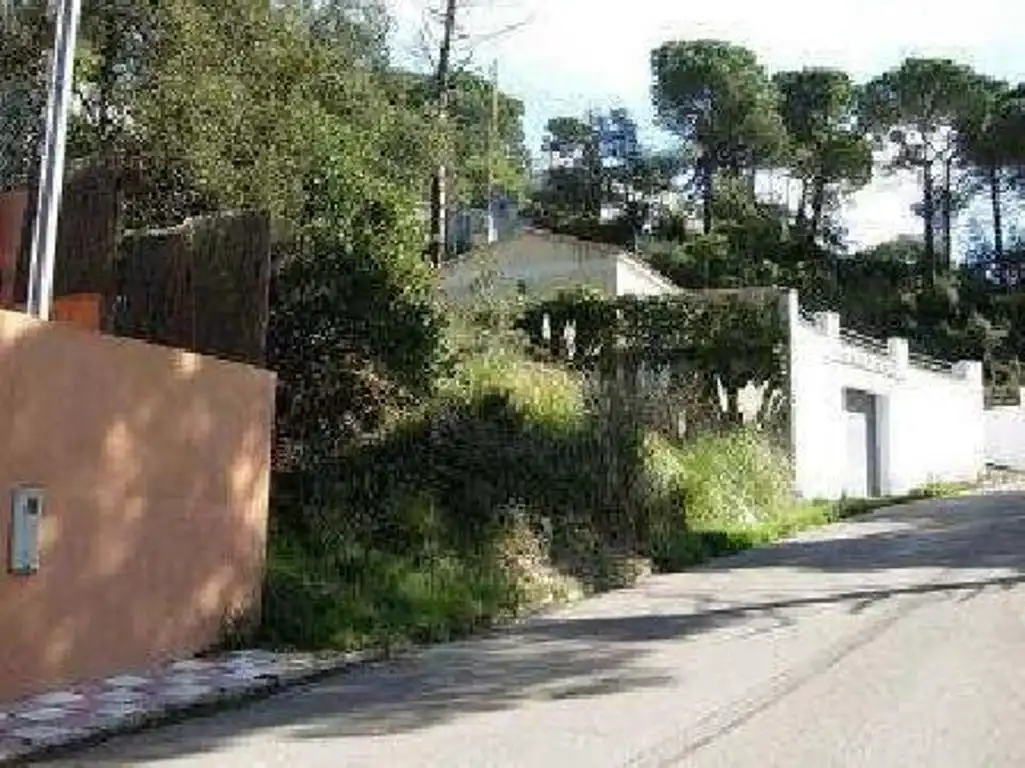 Wohnbaugrundstück zum Verkauf in Carrer Bedoll