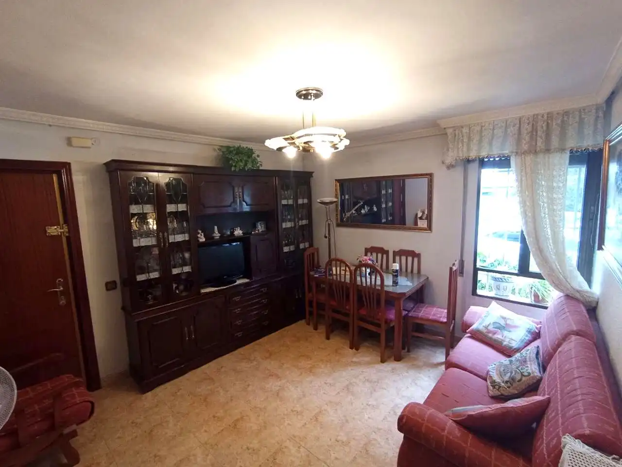 Wohnzimmer von Wohnung zur Miete in Madrid mit Möbliert
