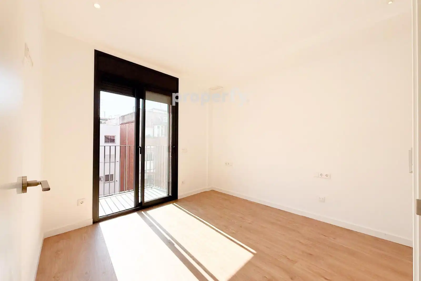Schlafzimmer von Maisonette zum Verkauf in Badalona mit Klimaanlage, Heizung und Parkett