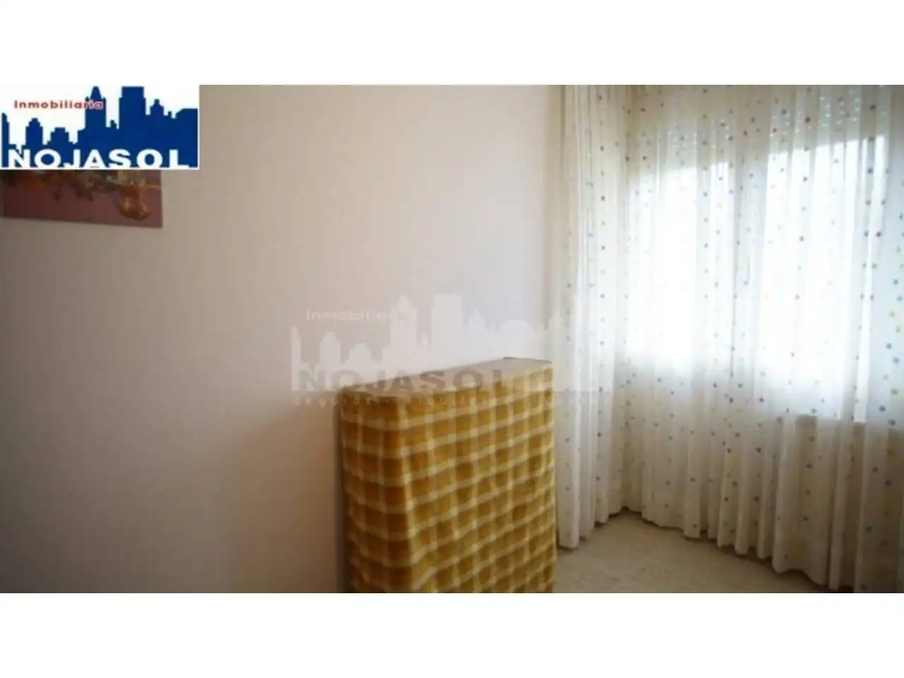 Dormitori de Apartament de lloguer en Noja amb Calefacció, Terrassa i Traster